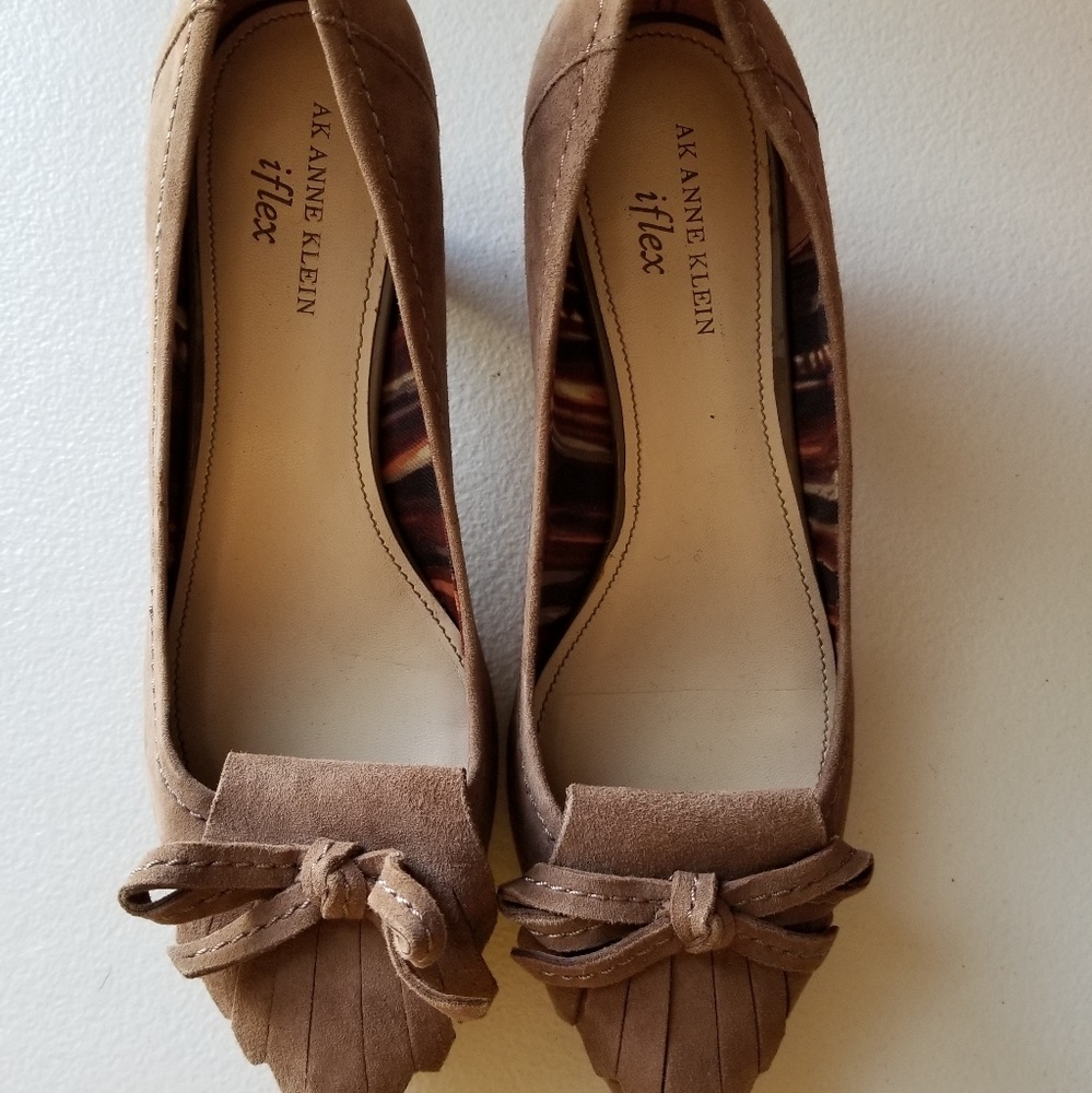 AK Anne Klein Bow Suede Kitten Heels